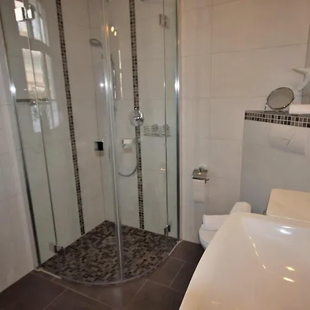 Ferienhaus-mee-h-rzeit Zingst