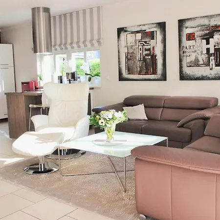 Holiday home Ferienhaus-mee-h-rzeit