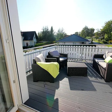 Ferienhaus-mee-h-rzeit * Zingst